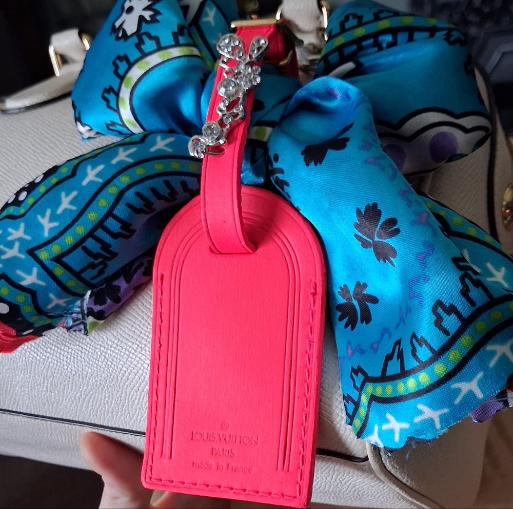 Louis Vuitton Pink Luggage Tag - Picture 4 of 4